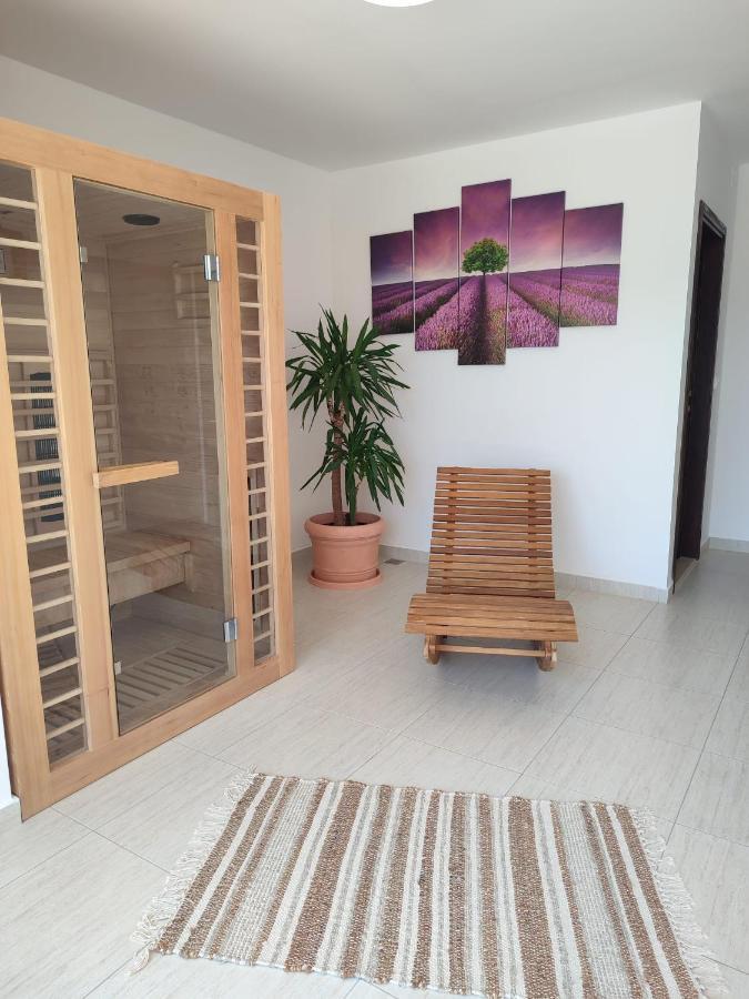 Holiday Home Cherry Tree Žrnovnica 外观 照片