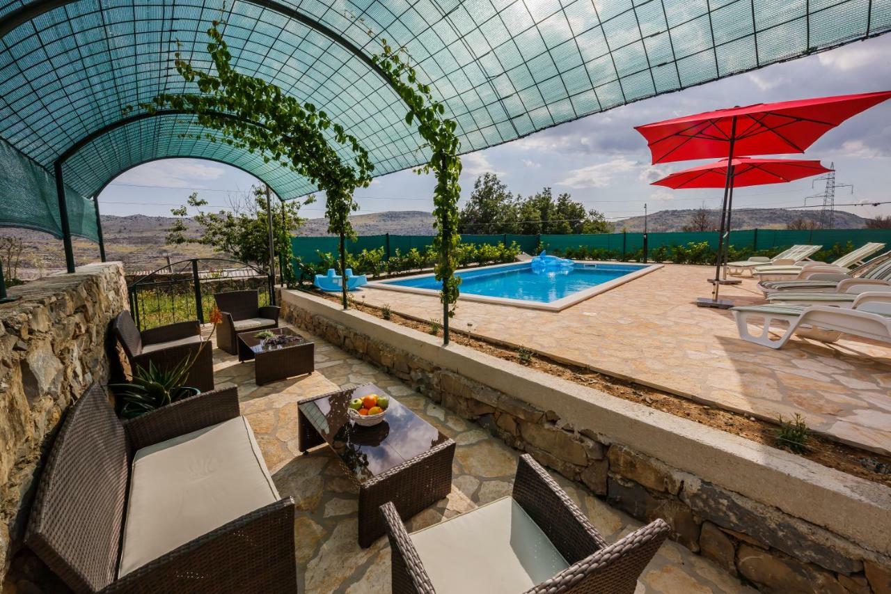 Holiday Home Cherry Tree Žrnovnica 外观 照片